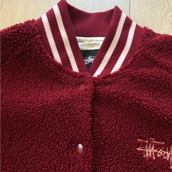 STUSSY Women’s Micah Varsity Bomber Jacket Size Small Wine Red Sherpa Snap - Picture 11 of 15